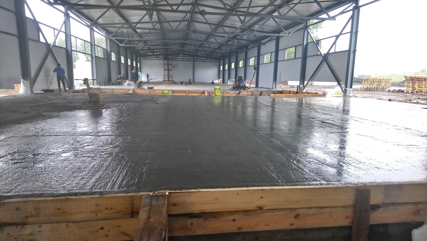 Заливка промышленного бетонного пола в Яркеево